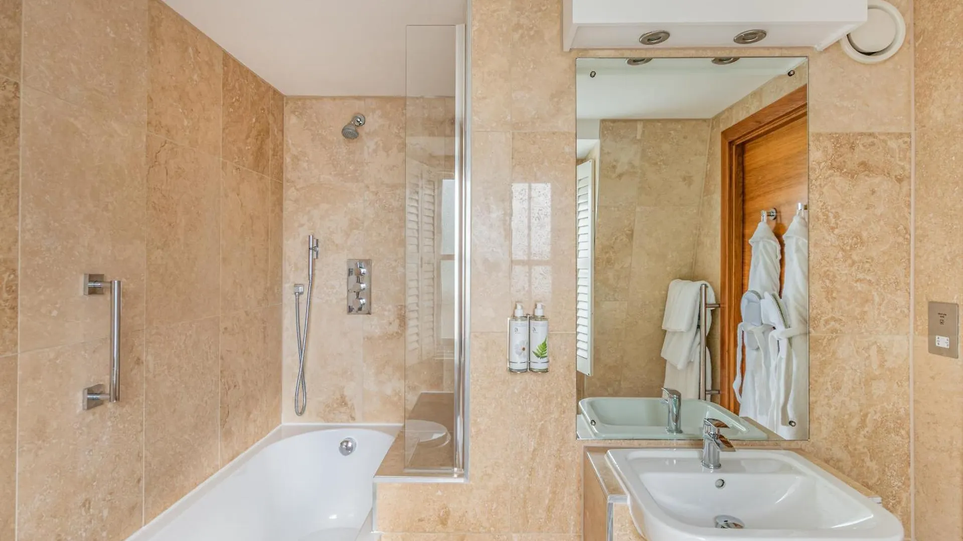 Harbour Hotel & Spa Christchurch Христчёрч