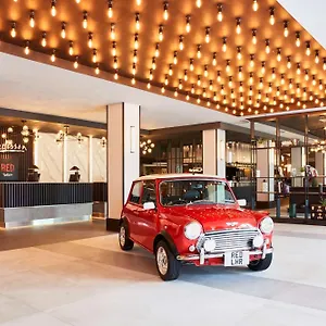 Radisson Red London Heathrow Hotel
